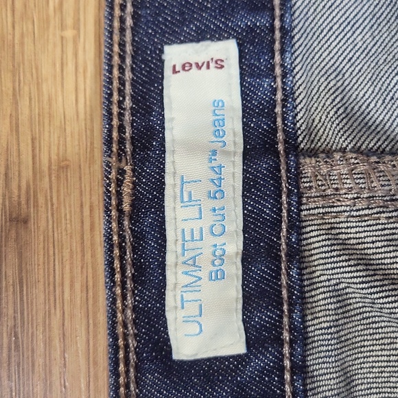LEVI'S 544 Ultimate Lift Boot Cut Jean - 12P Medium Wash - Picture 4 of 15